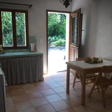 Appartement Dans Un Mas Provencal Istres Exterior photo