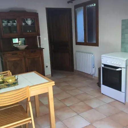 Appartement Dans Un Mas Provencal Istres Exterior photo